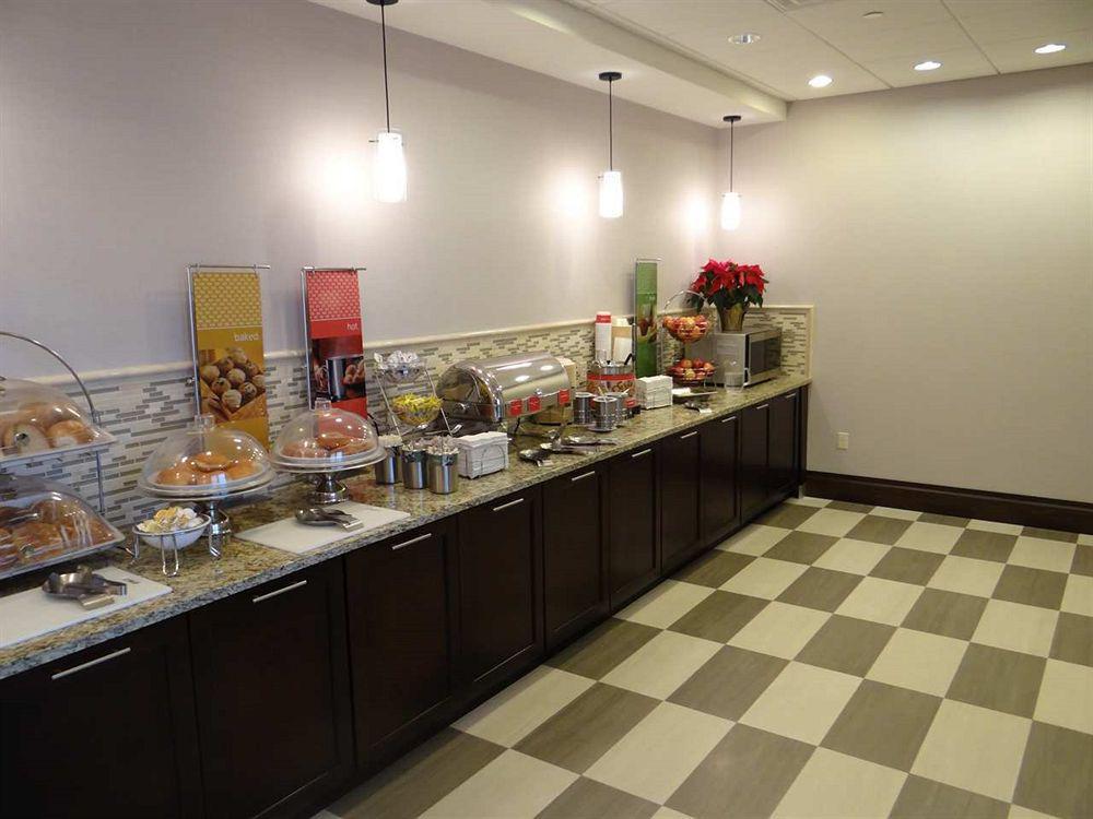 Hampton Inn Carlstadt At The Meadowlands Екстериор снимка