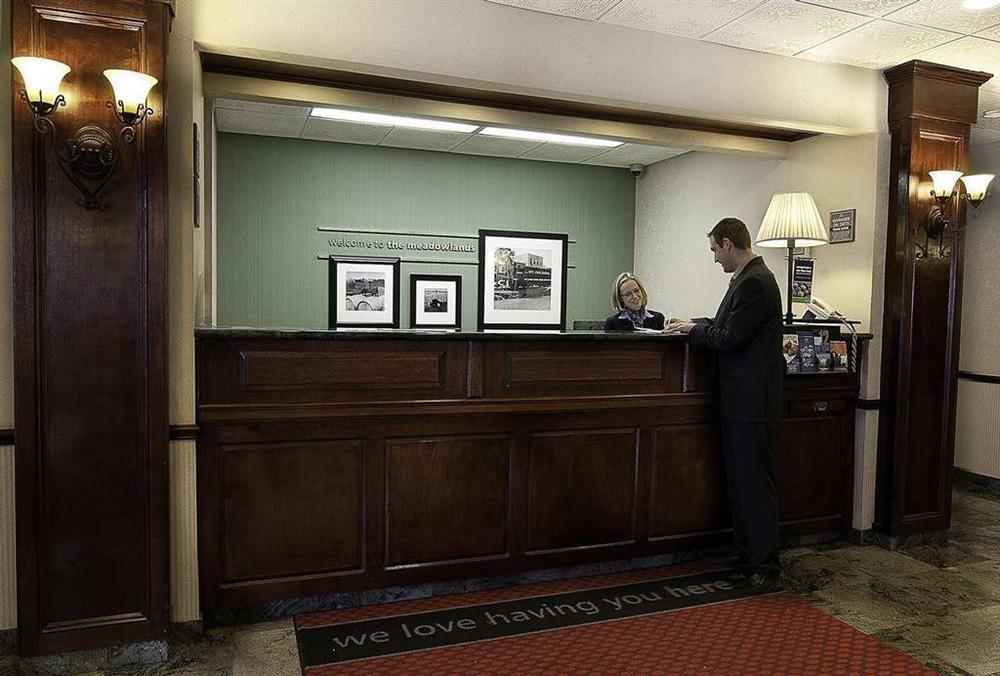 Hampton Inn Carlstadt At The Meadowlands Интериор снимка