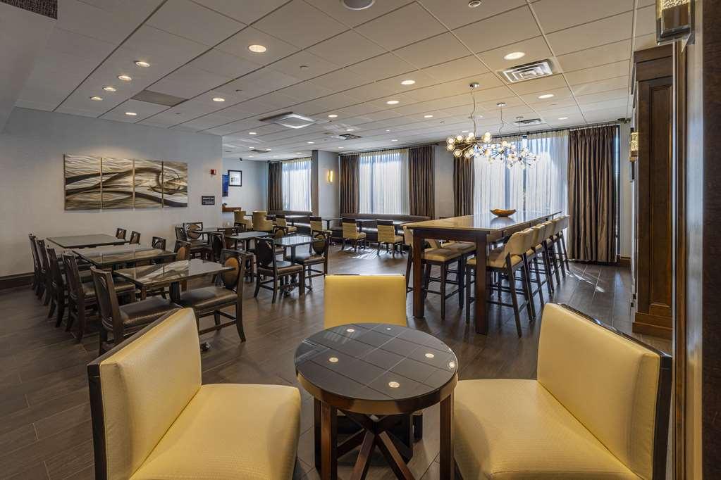 Hampton Inn Carlstadt At The Meadowlands Екстериор снимка