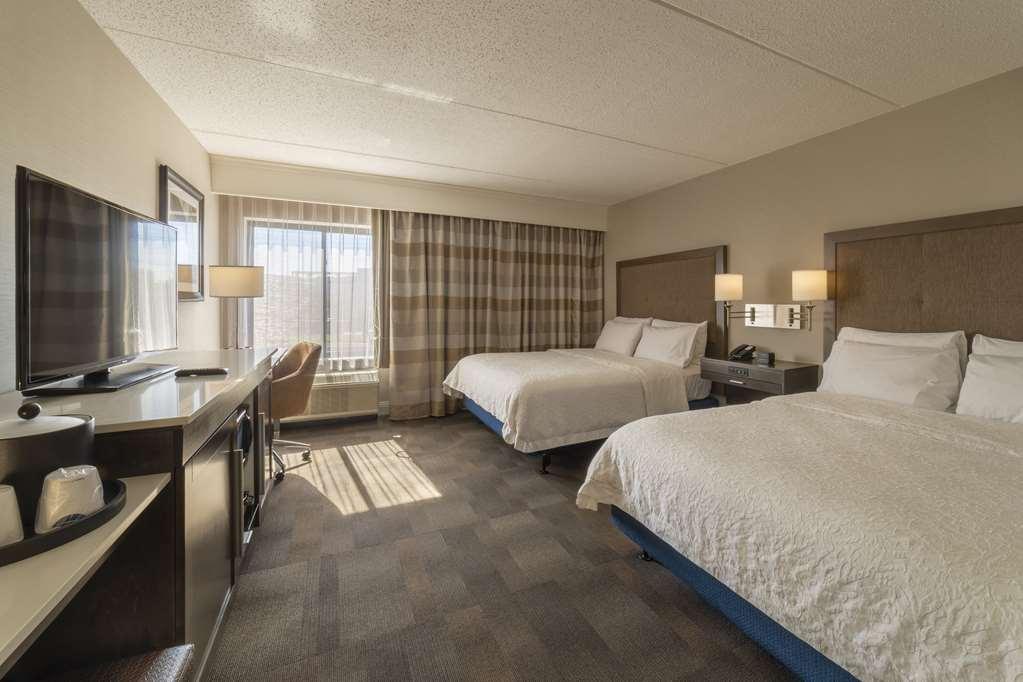 Hampton Inn Carlstadt At The Meadowlands Стая снимка