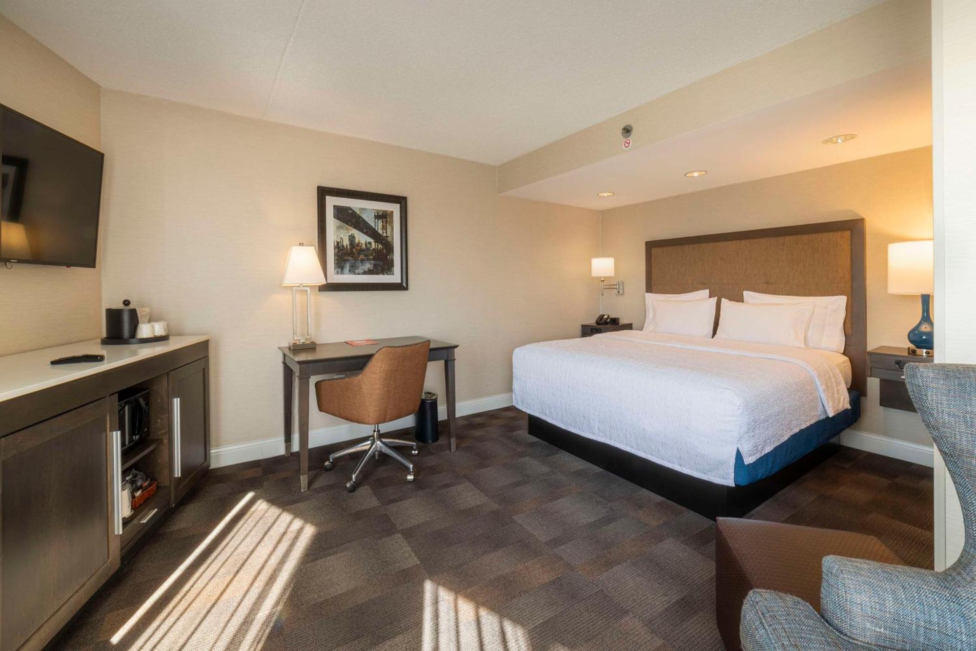 Hampton Inn Carlstadt At The Meadowlands Екстериор снимка
