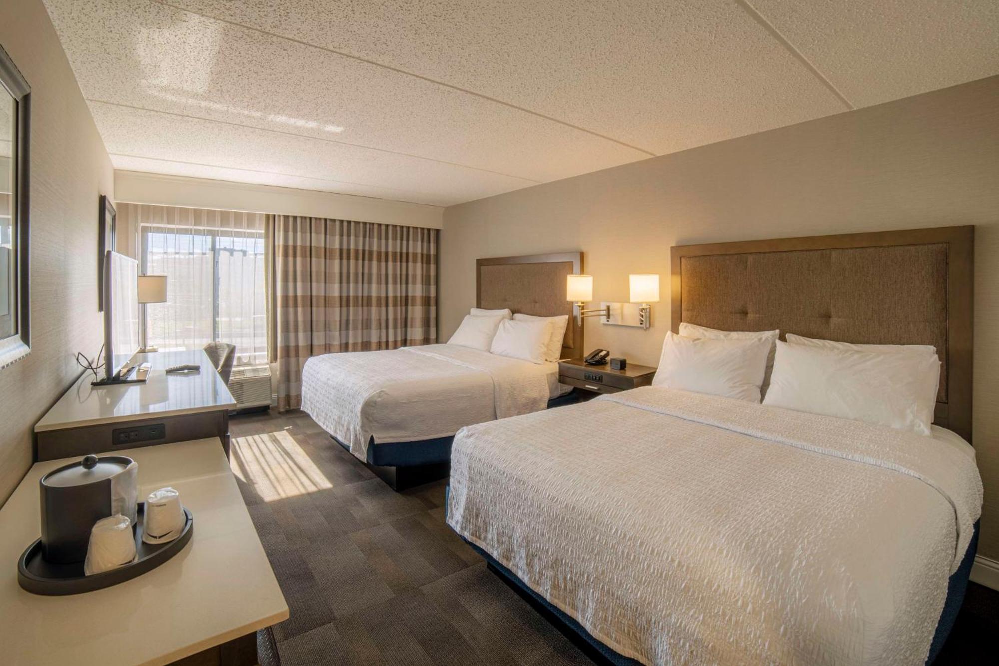 Hampton Inn Carlstadt At The Meadowlands Екстериор снимка