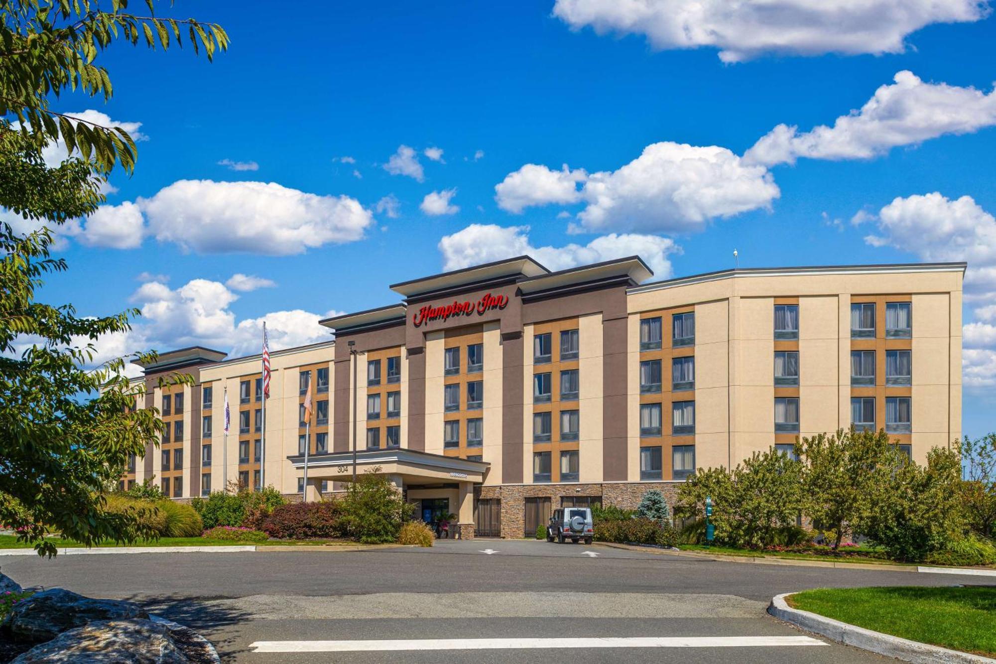 Hampton Inn Carlstadt At The Meadowlands Екстериор снимка